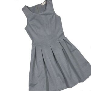 Altar'd State Gray Sleeveless Pleated Dress